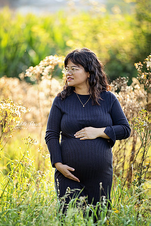 Maternity photographer