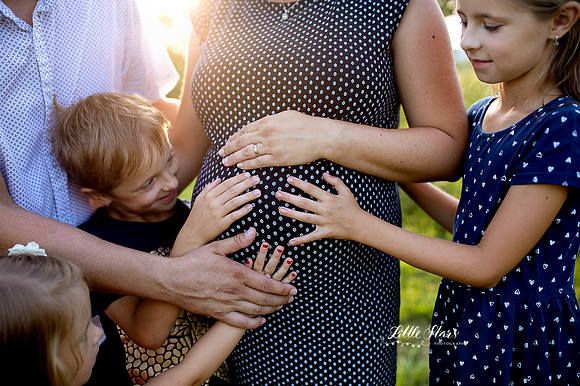 Maternity photographer